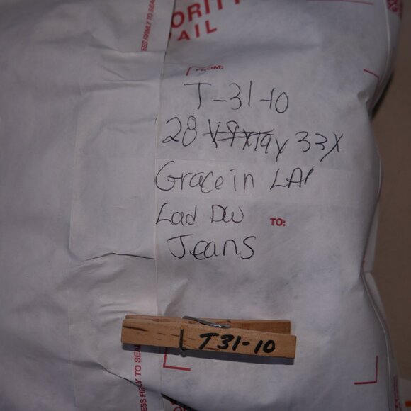 Grace In LA Womens Bootcut Jeans Size 28 x 33 Sequin Feather Embroidered NWT - Picture 11 of 11